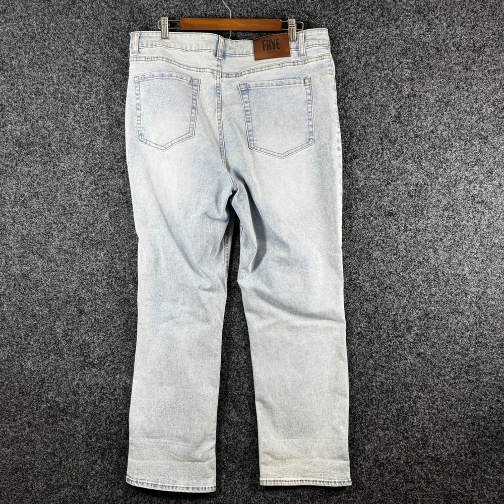 Frye Mens Light Wash Straight Leg Denim Jeans Blue Size 14/32 1859395 - Picture 7 of 8